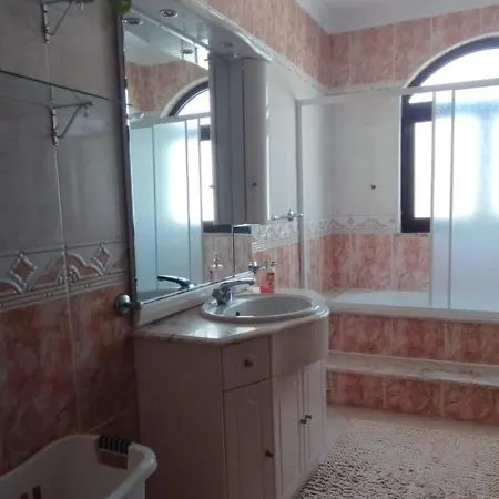 Manelmar Rooms *