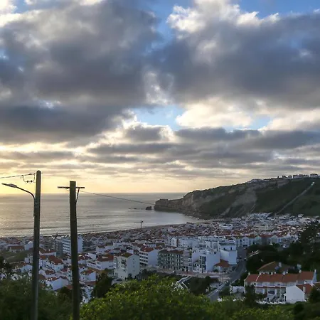 Quartos Da Tia Laura * Nazare