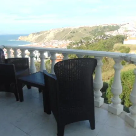 Δωμάτια σε οικογενειακή κατοικία Manelmar Ναζαρέ