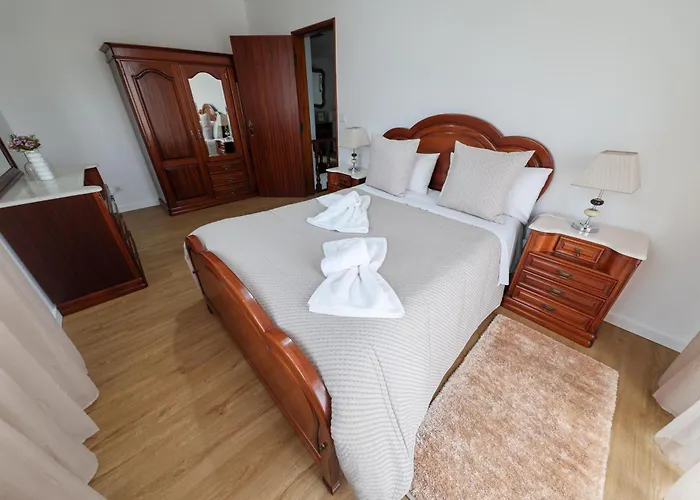 Manelmar * 纳扎雷